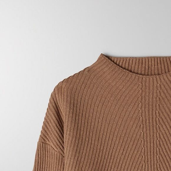 ARITZIA Babaton Chalmers Brown Beige Neutral Sweater in Constant Camel ~ size XS - Picture 3 of 13